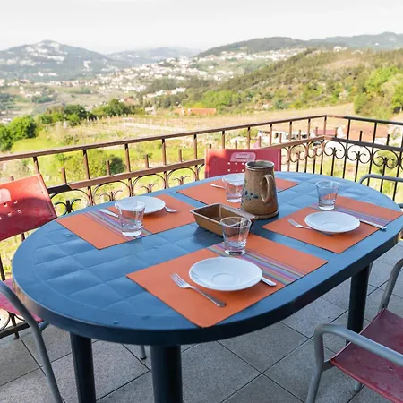 Cosy In With Shared Pool And Views Aveiro