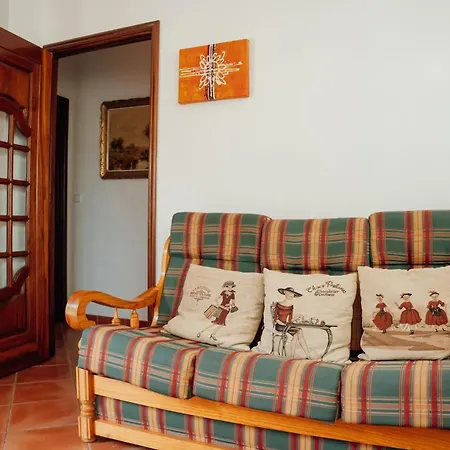 Cosy In With Shared Pool And Views *