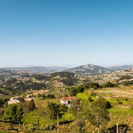 Cosy In With Shared Pool And Views Villa