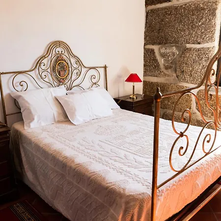 Villa Cosy In With Shared Pool And Views *