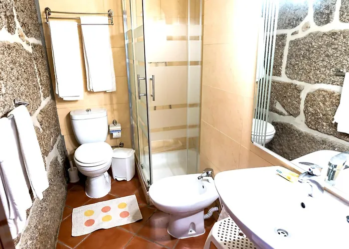 Cosy In With Shared Pool And Views Villa Aveiro