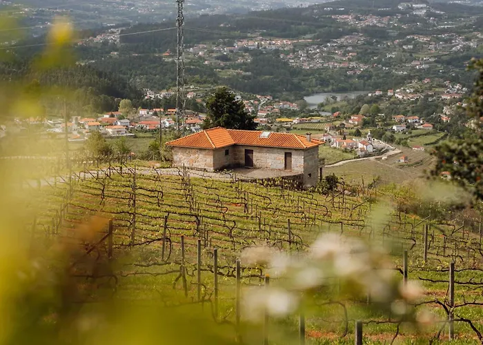 Cosy In With Shared Pool And Views Villa Aveiro