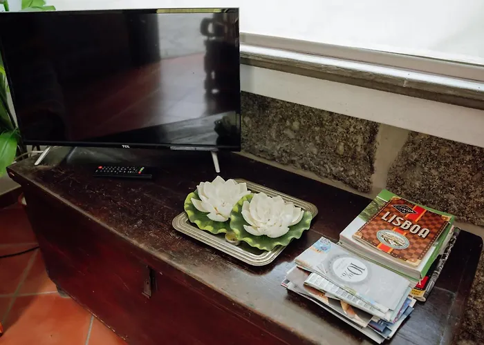 Cosy In With Shared Pool And Views Aveiro